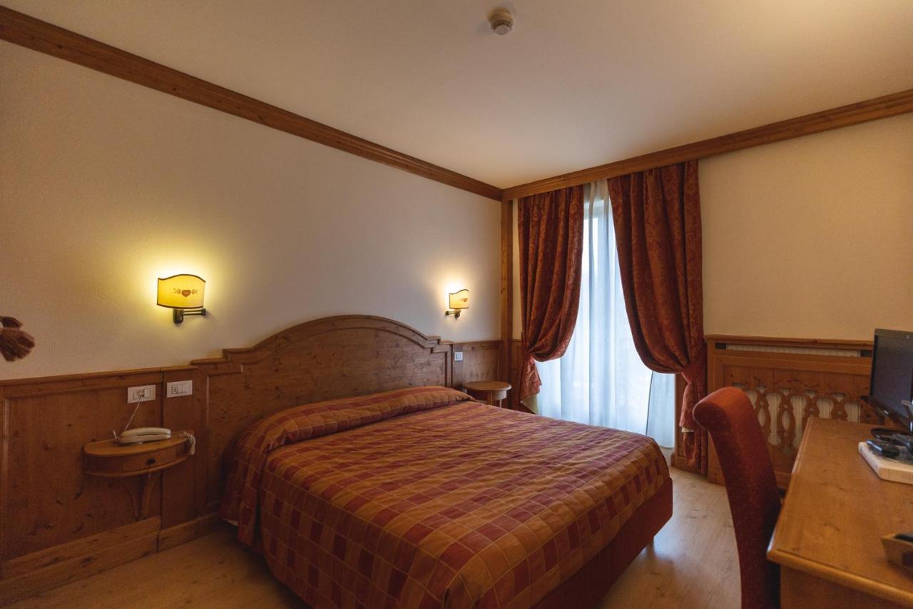Hotel Europa Residence أسياجو المظهر الخارجي الصورة